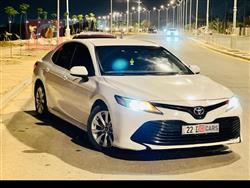 تۆیۆتا کامری